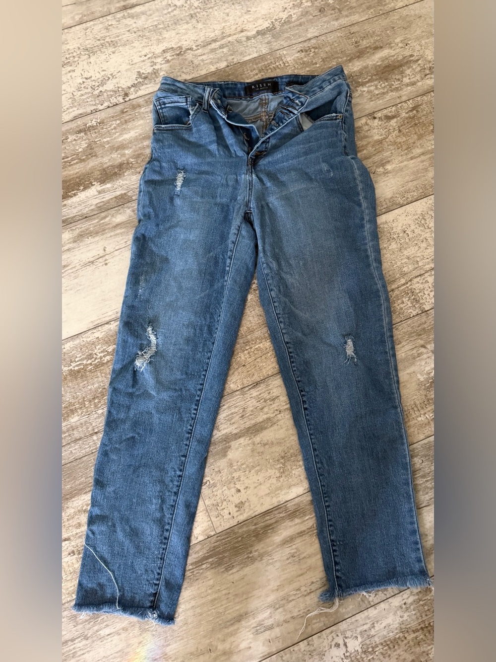 Women's Straight-Leg Distressed Jeans in Medium Blue